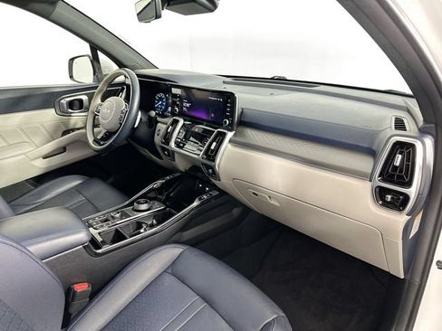 Used 2023 Kia Sorento SX Prestige AWD/4WD image 33