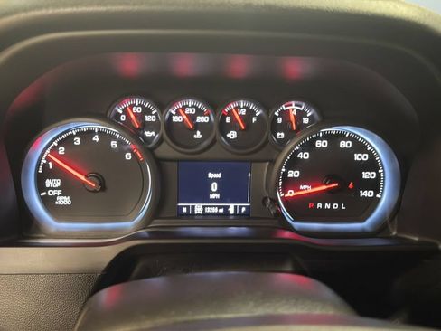 Used 2023 Chevrolet Silverado 1500 Custom AWD/4WD image 13
