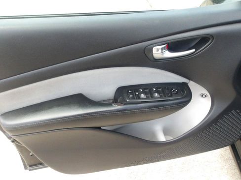 Used 2014 Dodge Dart SXT w/ Rallye Appearance Group FWD image 18