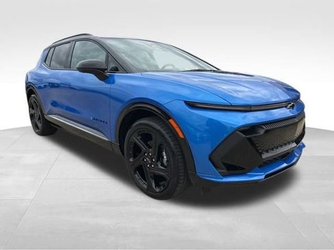 New 2026 Chevrolet Equinox EV RS image 7