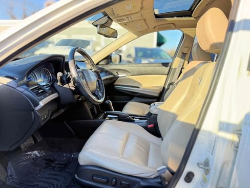 Used 2014 Honda Crosstour EX-L image 10