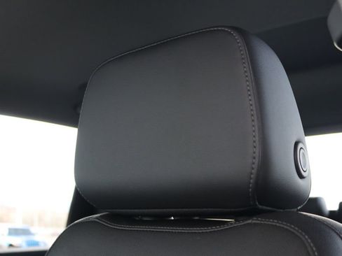 Used 2023 Chevrolet Silverado 2500 LTZ w/ LTZ Plus Package image 17