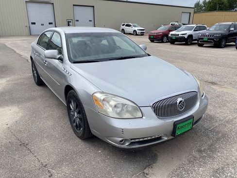 Used 2008 Buick Lucerne CXS FWD image 2