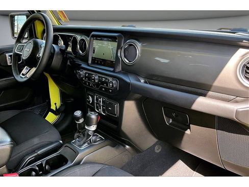 Used 2023 Jeep Wrangler Unlimited Sahara AWD/4WD image 47