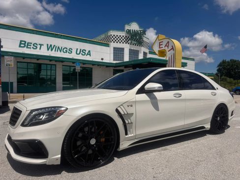 Used 2017 Mercedes-Benz S 550 Sedan image 2