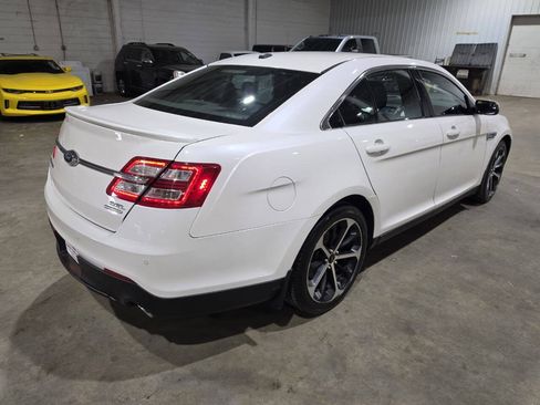 Used 2016 Ford Taurus SEL FWD image 12