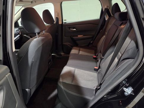 Used 2025 Nissan Rogue SV image 13