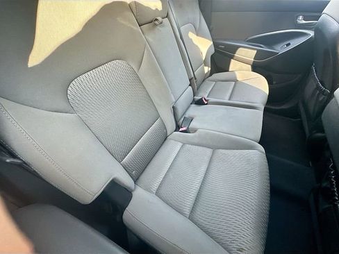 Used 2016 Hyundai Santa Fe SE AWD/4WD image 28