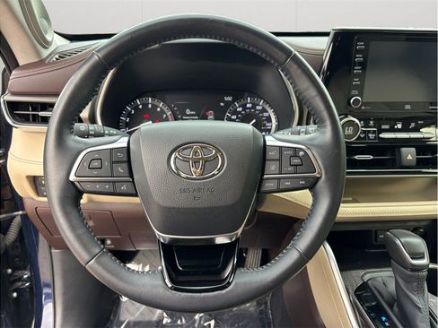 Used 2020 Toyota Highlander Limited AWD/4WD image 27