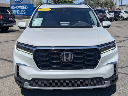 Used 2025 Honda Pilot Elite image 6