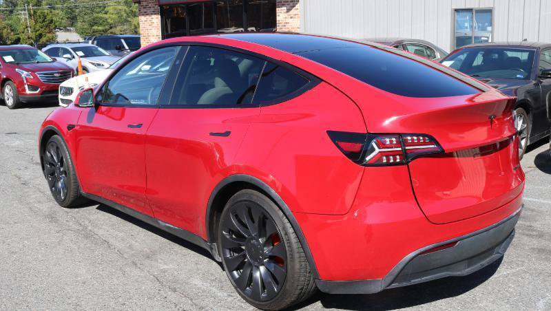 Used 2023 Tesla Model Y Performance AWD/4WD image 5