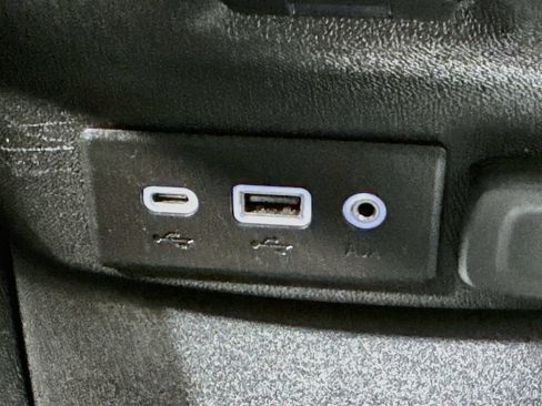 Used 2022 Chevrolet Malibu LT FWD image 17