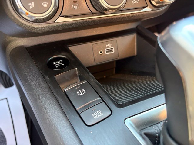 Used 2025 Nissan Kicks S FWD image 19