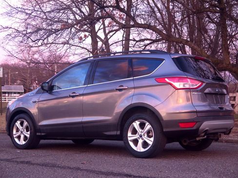 Used 2014 Ford Escape SE w/ Equipment Group 201A image 3