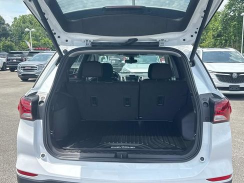Used 2024 Chevrolet Equinox LT FWD image 13