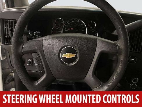 Used 2017 Chevrolet Express 2500 Extended RWD image 8