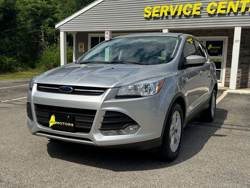 Used 2014 Ford Escape SE FWD image 2
