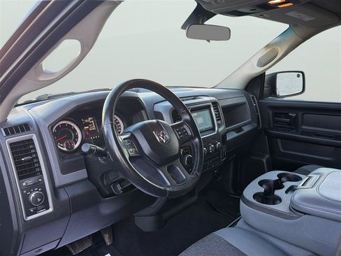 Used 2020 RAM 1500 Express w/ Express Value Package AWD/4WD image 10