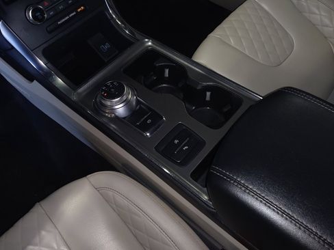 Used 2024 Ford Edge Titanium image 26