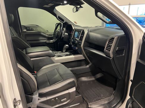 Used 2019 Ford F150 Raptor w/ Equipment Group 802A Luxury image 37