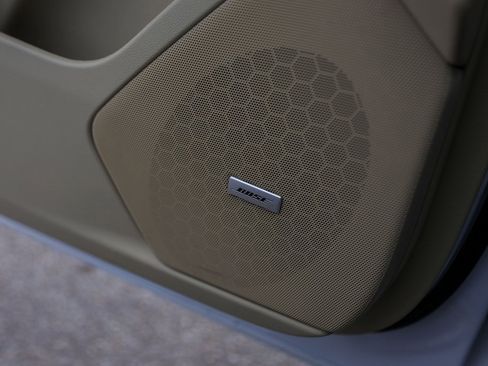 Used 2017 Cadillac XT5 FWD image 22