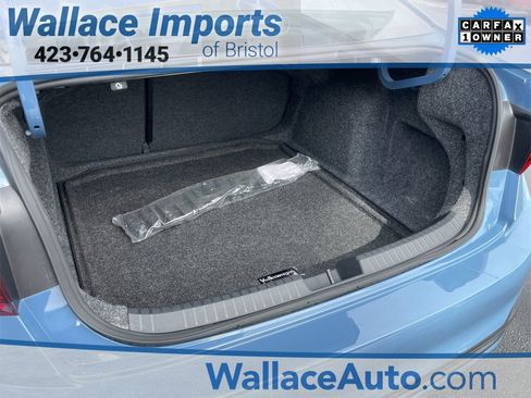 Certified 2025 Volkswagen Jetta SE image 34