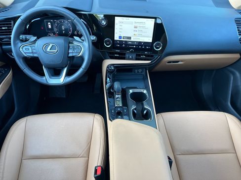 Used 2024 Lexus NX 250 FWD image 13
