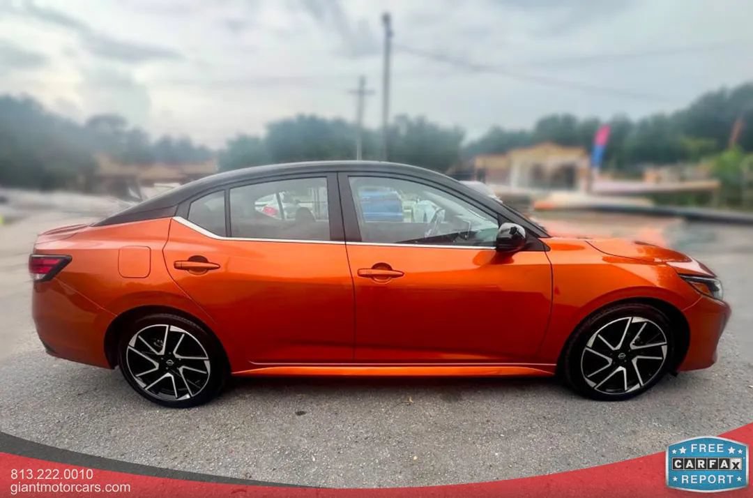 Used 2025 Nissan Sentra SR FWD image 4