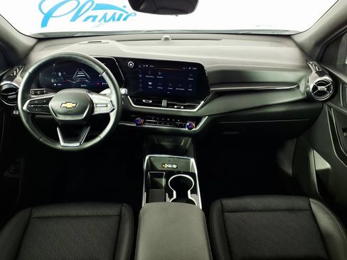 Used 2025 Chevrolet Equinox LT w/ Convenience Package II FWD image 13