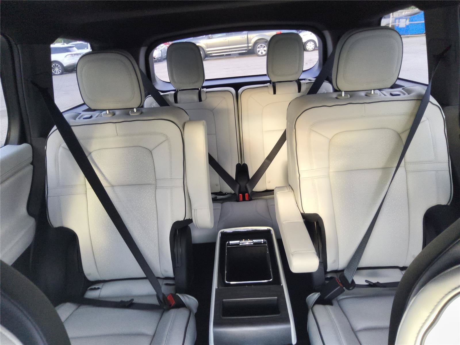 New 2027 Lincoln Aviator Black Label w/ Black Label Special Edition AWD/4WD image 23