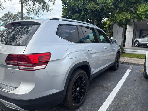 Used 2019 Volkswagen Atlas SE image 11
