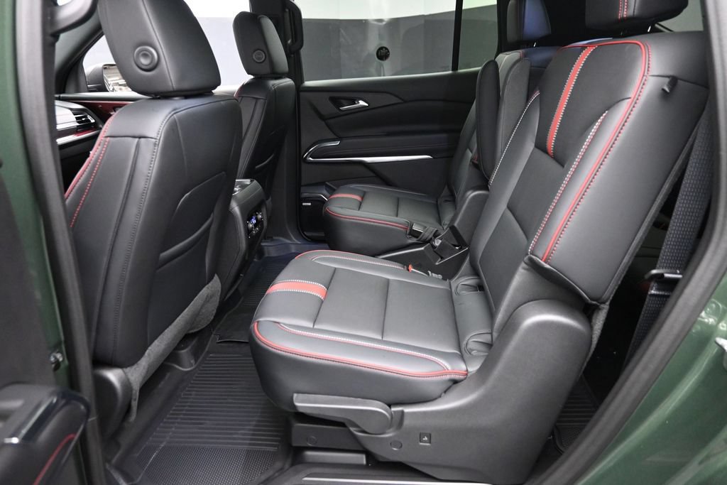 New 2027 Chevrolet Traverse RS w/ LPO, Floor Liner Package AWD/4WD image 14