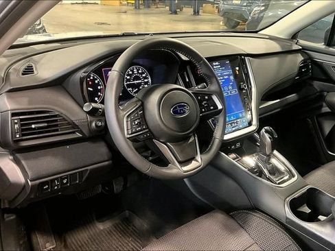 Used 2025 Subaru Outback Premium AWD/4WD image 14