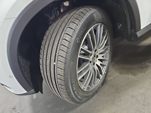 New 2026 Mercedes-Benz GLC 300 image 34