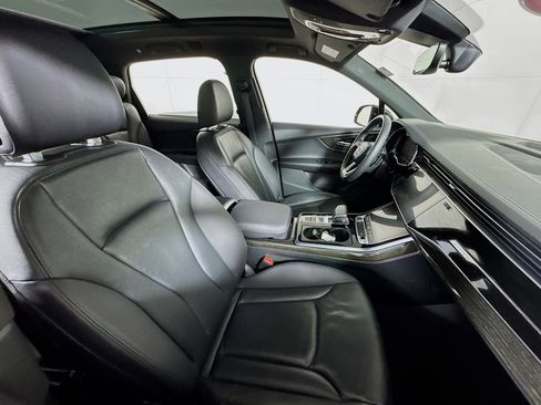 Used 2023 Audi Q7 2.0T Premium w/ Convenience Package image 28