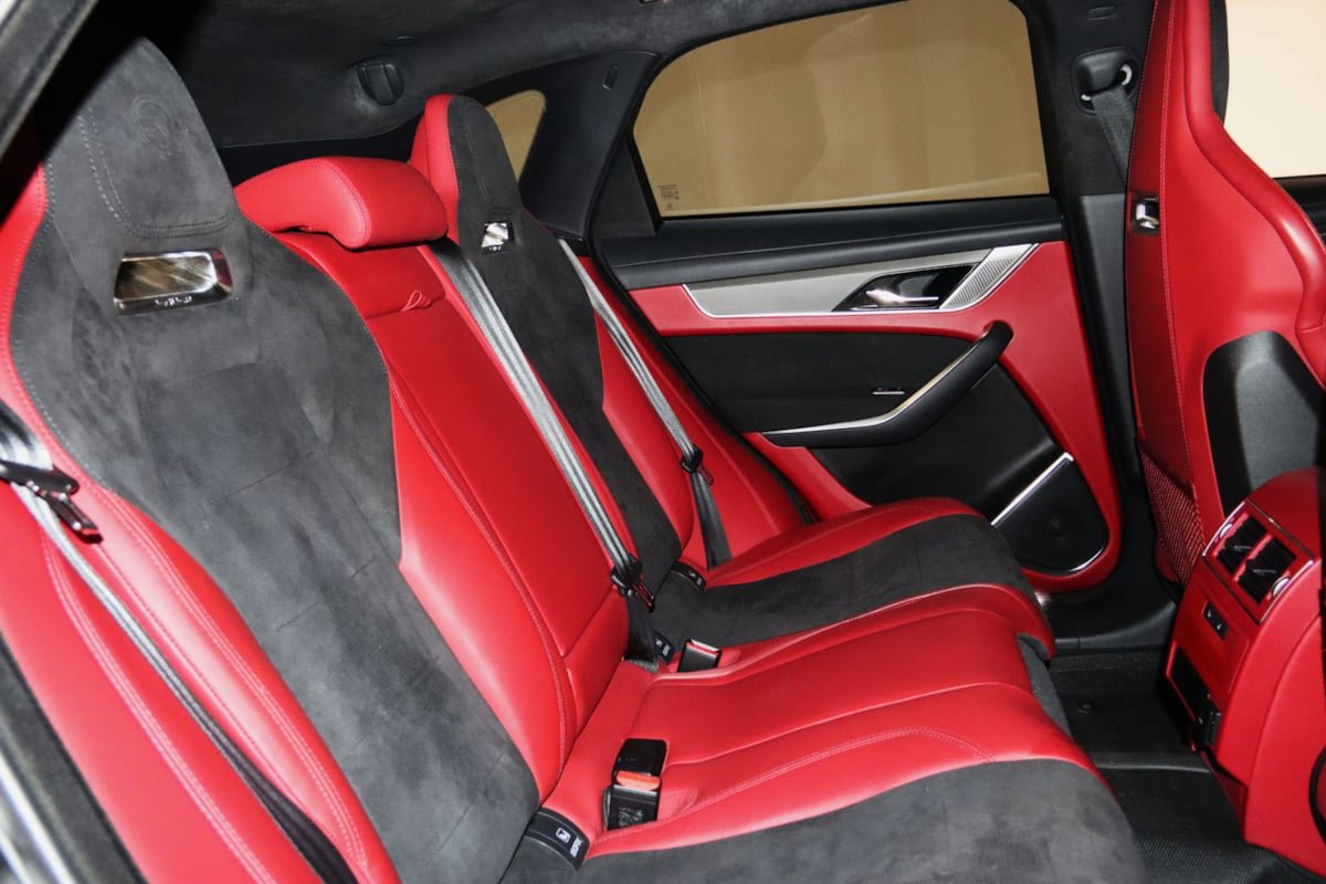 Used 2022 Jaguar F-PACE SVR AWD/4WD image 65
