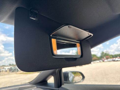 New 2025 Chevrolet Equinox EV RS image 27