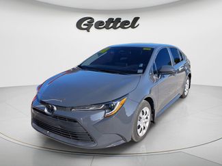 Used 2023 Toyota Corolla LE video 2