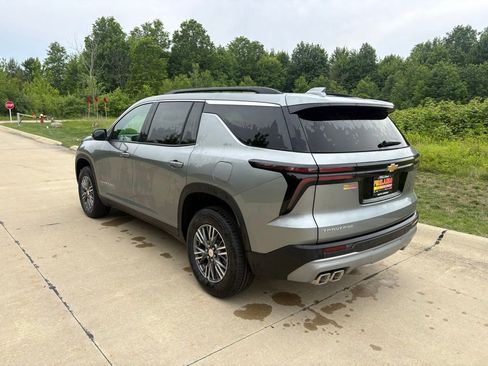 New 2026 Chevrolet Traverse LT w/ LPO, Floor Liner Package FWD image 7
