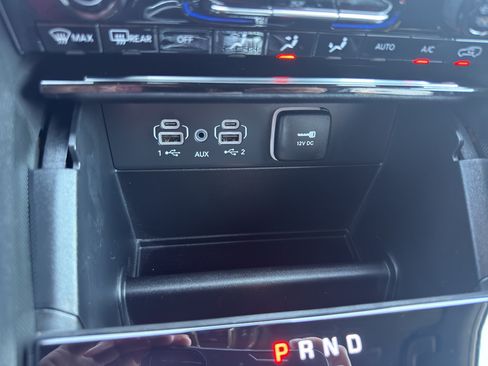 Used 2025 Jeep Grand Cherokee Limited AWD/4WD image 20
