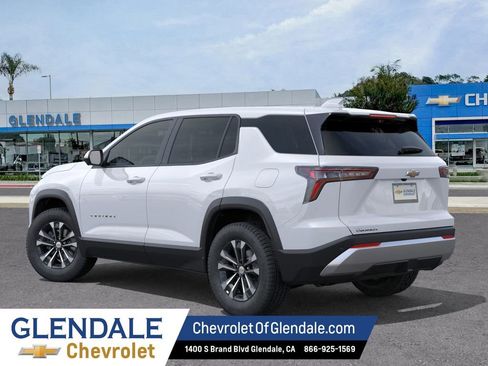 New 2026 Chevrolet Equinox LT FWD image 3