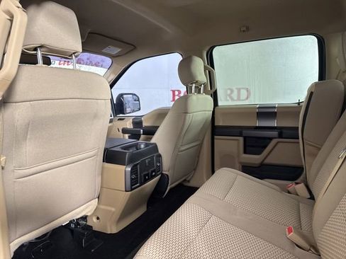 Used 2017 Ford F150 XLT w/ Equipment Group 302A Luxury image 14