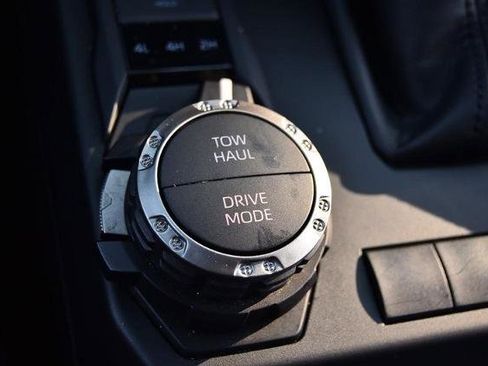 Used 2025 Toyota 4Runner 4WD image 19