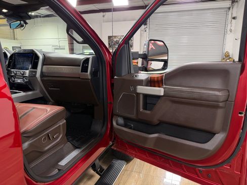 Used 2022 Ford F250 King Ranch w/ King Ranch Ultimate Package image 19