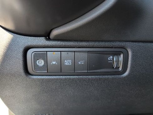 New 2026 Chevrolet Equinox EV RS image 17