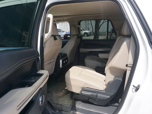 Used 2024 Ford Expedition Max Limited RWD image 15