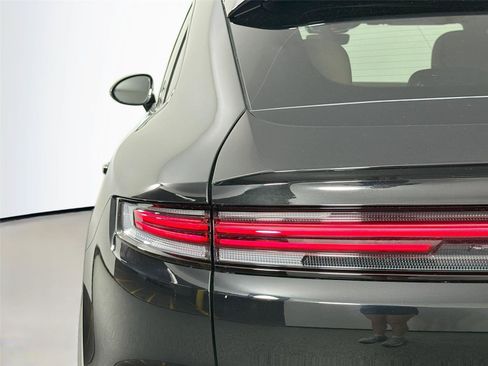 Certified 2026 Porsche Cayenne Coupe AWD/4WD image 16
