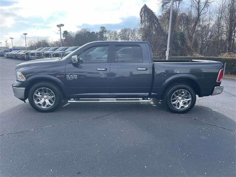 Used 2019 RAM 1500 Laramie image 29