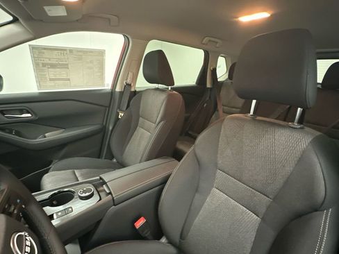 New 2026 Nissan Rogue SV AWD/4WD image 9