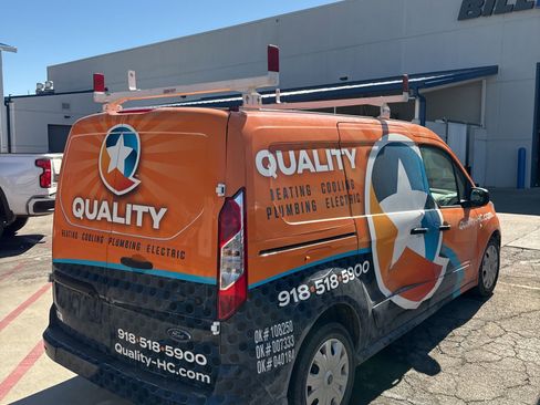 Used 2022 Ford Transit Connect XL image 3